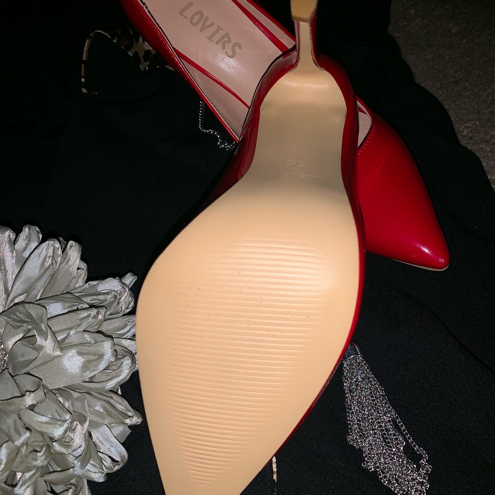 Red Pumps - Picture 8 of 8